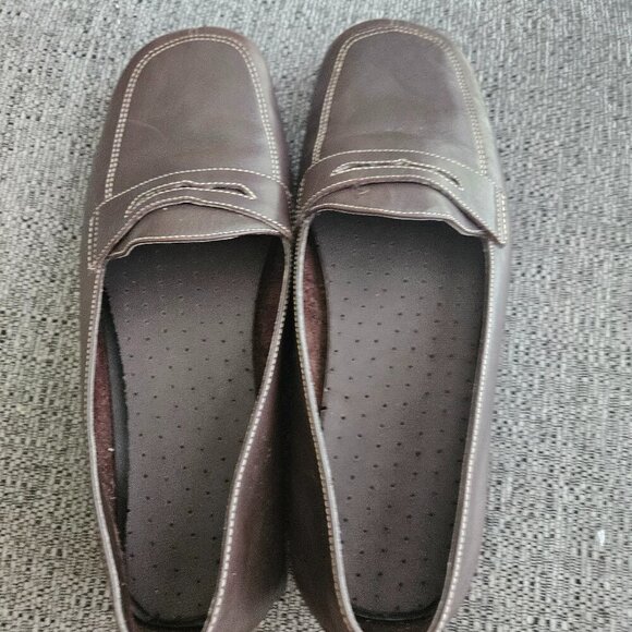 Aerosoles Brown Leather Basic Classic Comfort Shoe slip on penny loafers 8.5 - Picture 1 of 6